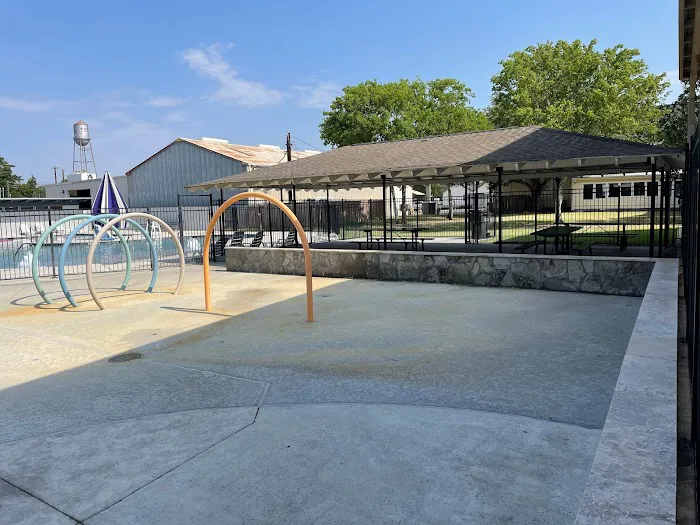 Under The Stars RV Park Picture 3