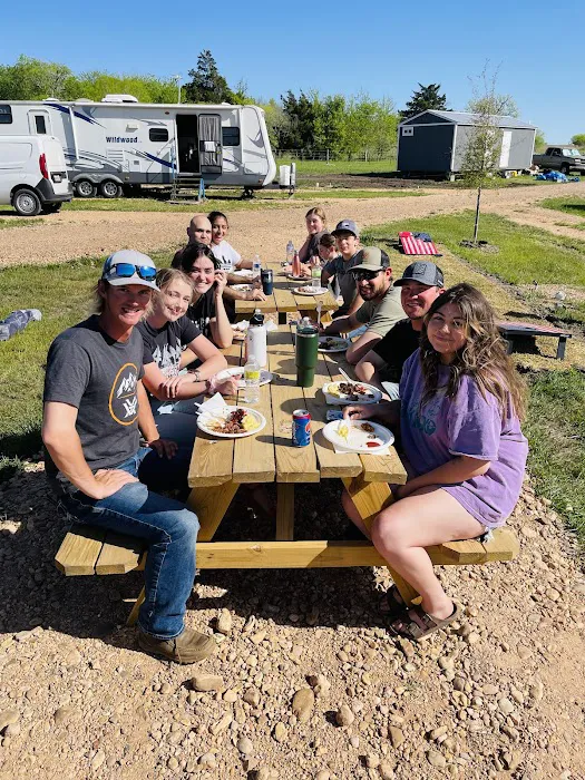 Under The Stars RV Park Picture 7