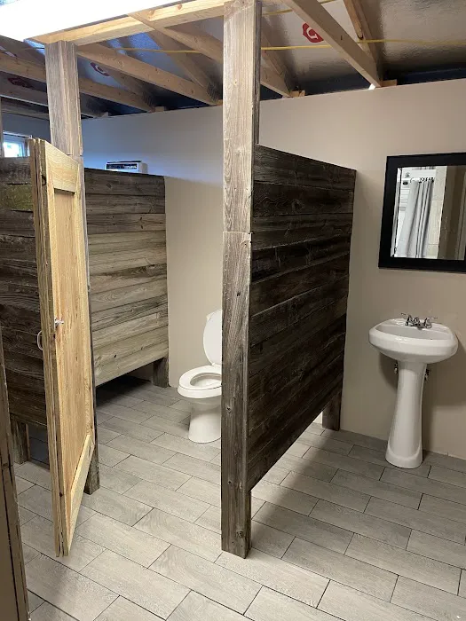 Under The Stars RV Park Picture 5