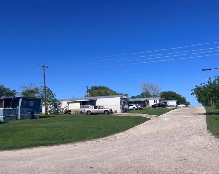 Hillside Weimar Mobile Home Park Picture 9