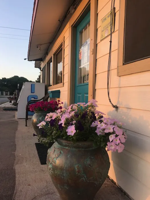 Whispering Oaks RV Park Picture 7