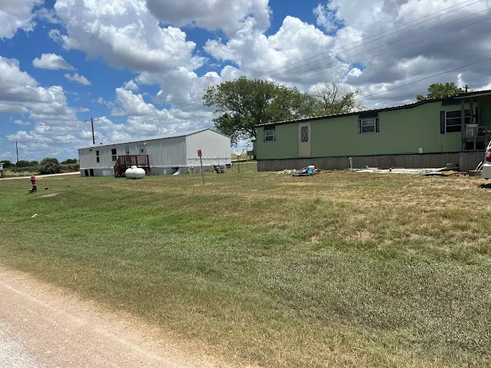 Hillside Weimar RV Park Picture 2