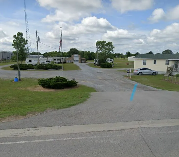 Courtney RV Park Picture 2
