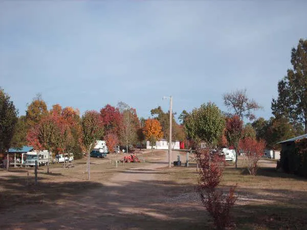 Hochatown RV Park Picture 5