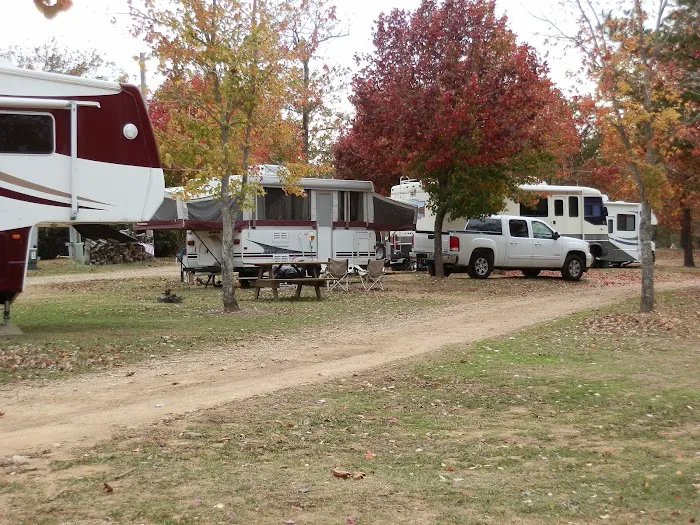 Hochatown RV Park Picture 10