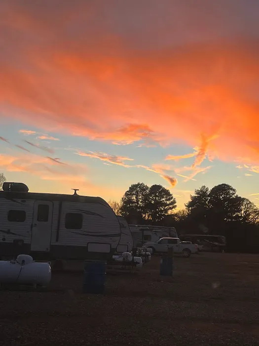 A & J's Mountain Fork RV Park, LLC Picture 8