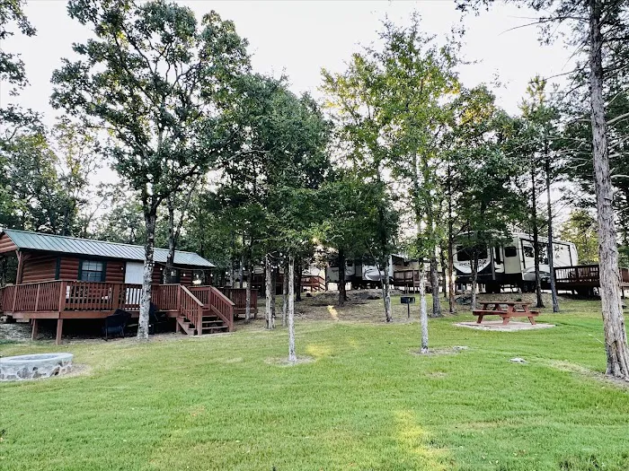 Pine Creek Hideaway Cabins & RV Resort Picture 4