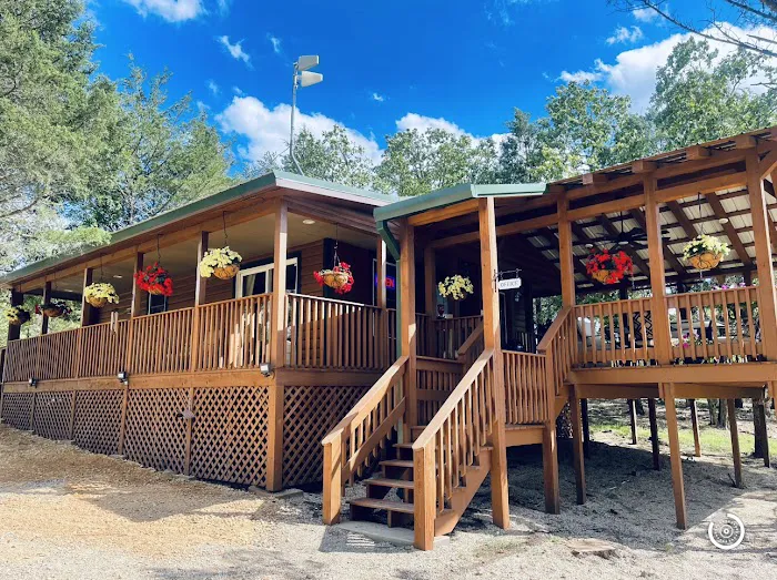 Pine Creek Hideaway Cabins & RV Resort Picture 3