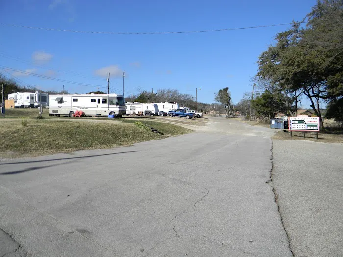 Cove RV Park Picture 8