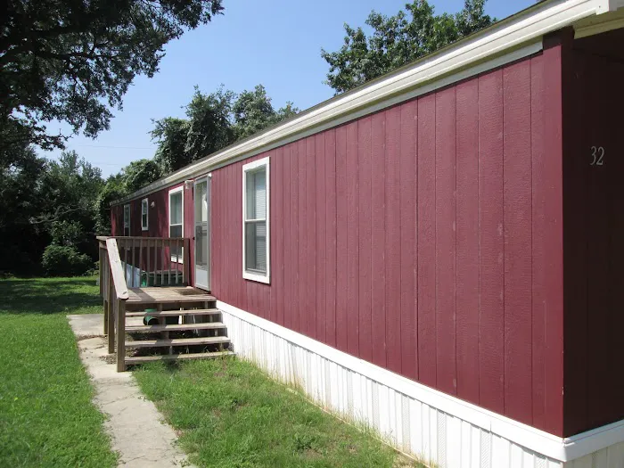 Oak Creek & Cedar Knob Mobile Home Park Picture 3