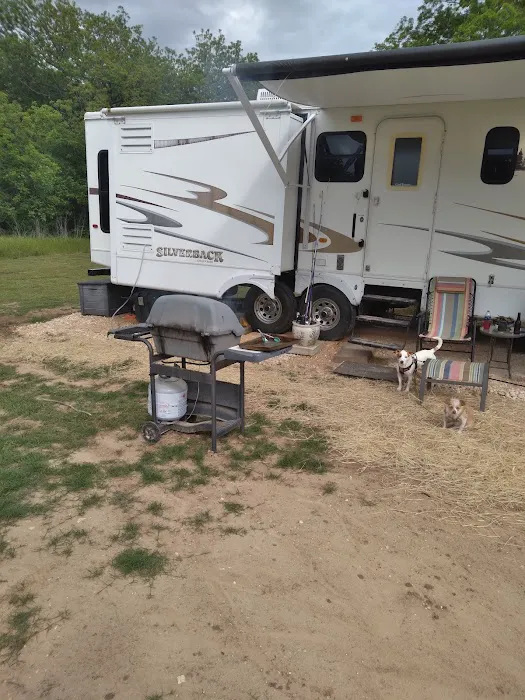 Pleasant Grove RV Park Picture 4