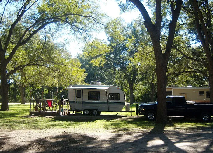 Pleasant Grove RV Park Picture 6