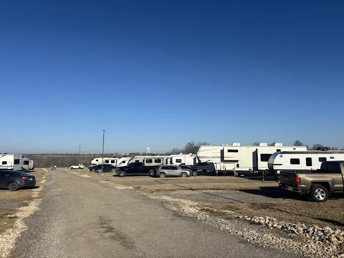 Hidden Elm Farm & RV Park Picture 3