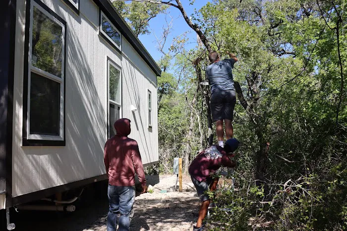 Barton Cottages Tiny Homes Picture 3