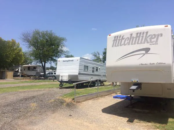 Camp 10625 R.V. Park Picture 3