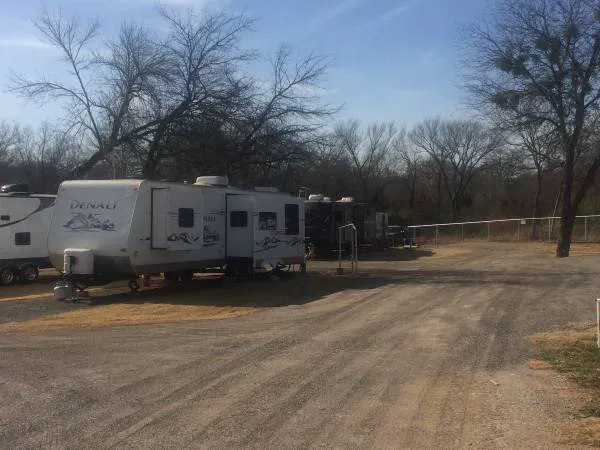 Camp 10625 R.V. Park Picture 2