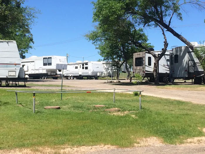 Camp 10625 R.V. Park Picture 6