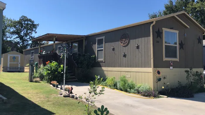 Country View Mobile Park Picture 6