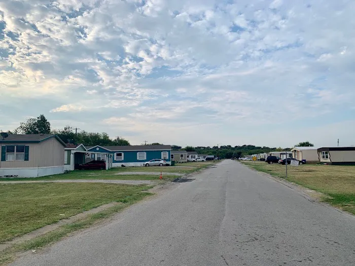 Newark III MHP Picture 1