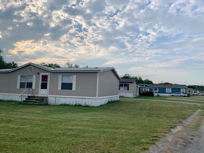 Newark III MHP Picture 2