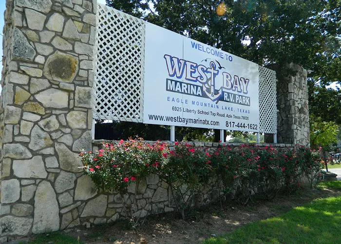 West Bay Marina & RV Park Picture 9