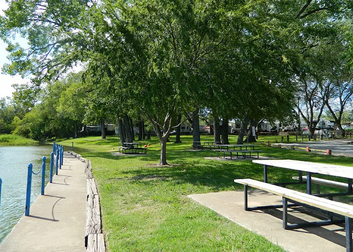 West Bay Marina & RV Park Picture 6