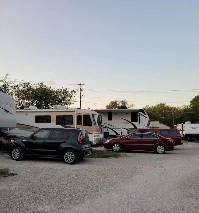 Post Oak Place Picture 2