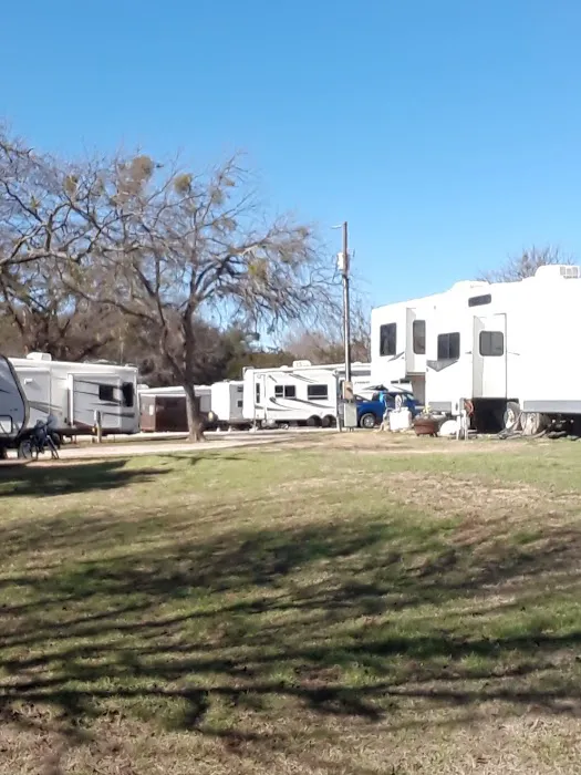 Thorp Spring RV Park Picture 6