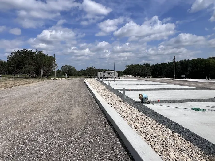 Lake Granbury RV Resort Picture 7