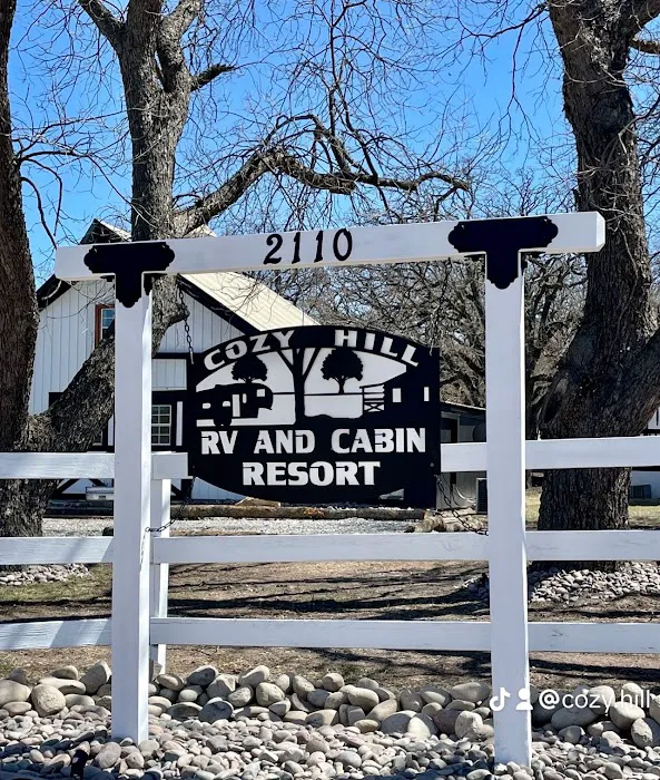 Cozy Hill Rv and Cabin Retreat Picture 10