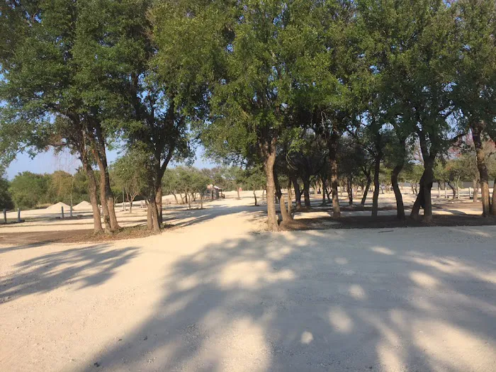 Flat Rock Road RV Park Picture 7