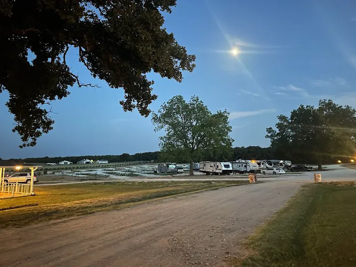 Lone Oak RV Ranch Picture 1