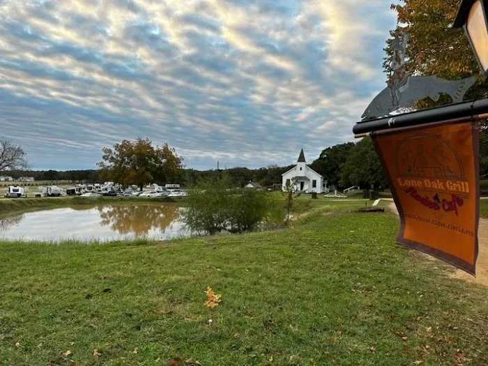 Lone Oak RV Ranch Picture 4