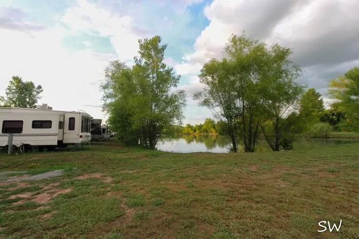 Sunset Lane RV Park Picture 6