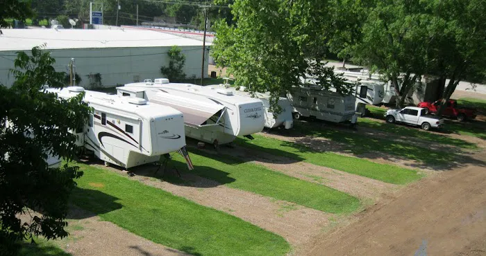 Jones Creek RV Park & Campgrounds Picture 4