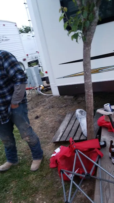 Oasis Mobile Home & RV Park Picture 6