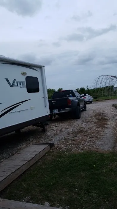 Oasis Mobile Home & RV Park Picture 3