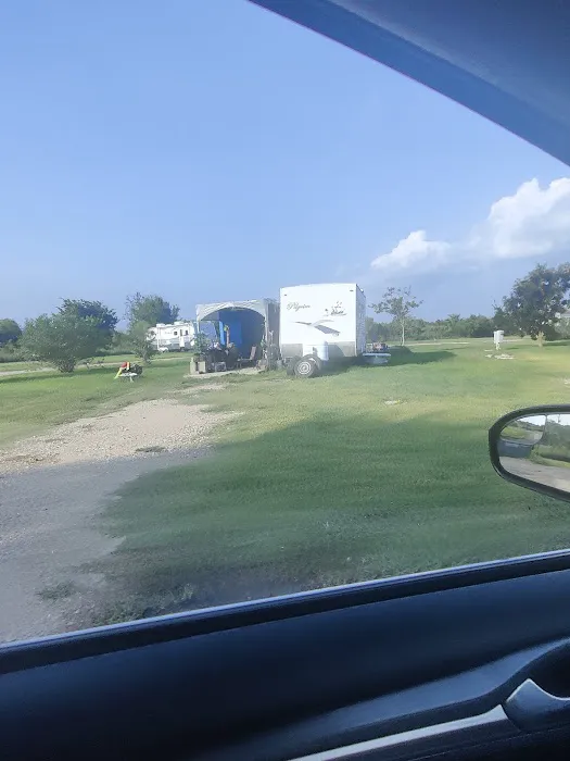 Oasis Mobile Home & RV Park Picture 7