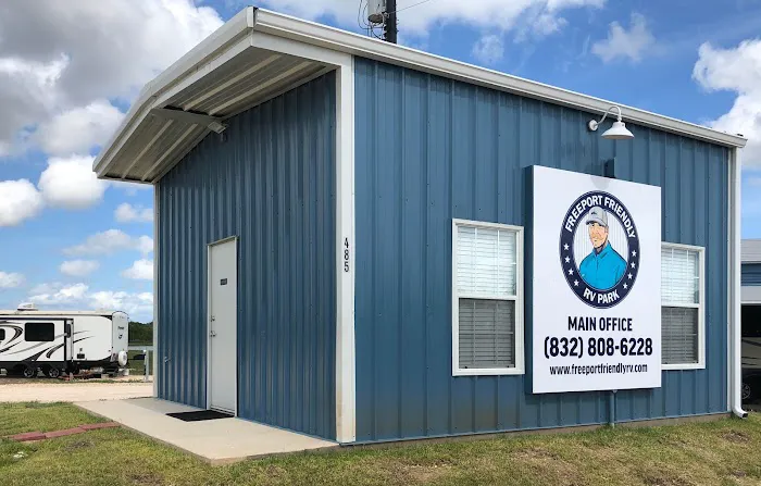 Freeport Friendly RV Park Picture 9