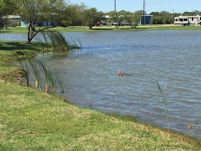 Freeport Friendly RV Park Picture 6