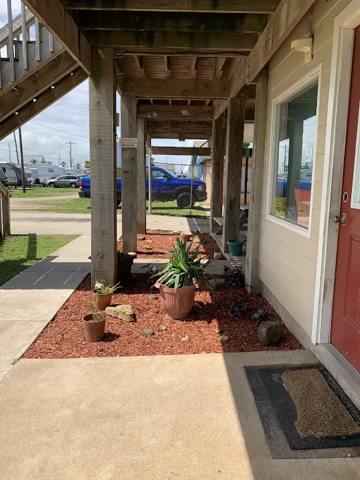 Surfside Beach RV Park Picture 6