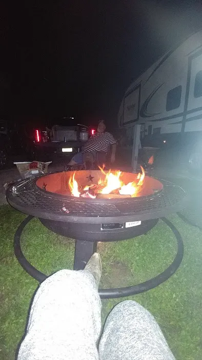 Lost Pines RV Park Picture 9