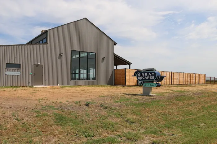 Great Escapes RV Resorts Elgin Picture 8