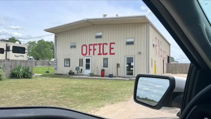 East Austin RV Park Picture 3