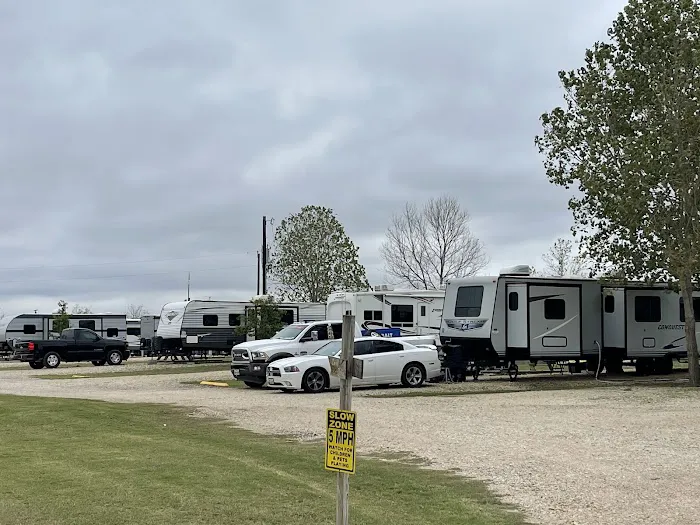 East Austin RV Park Picture 7