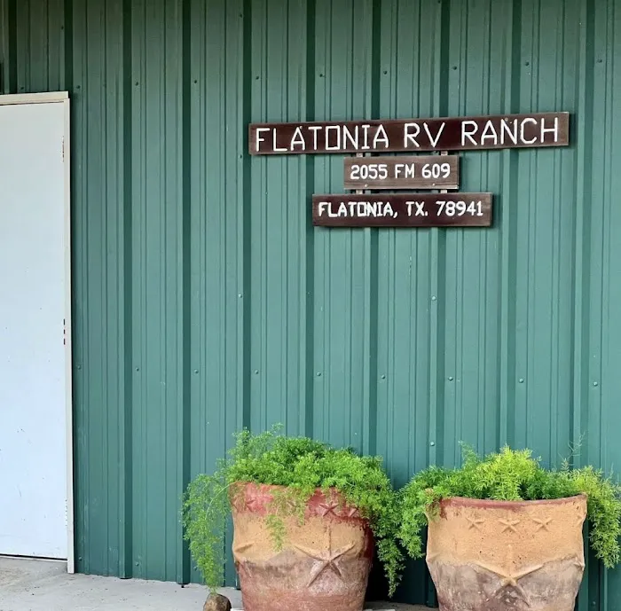 Flatonia Retreat & RV Resort Picture 9