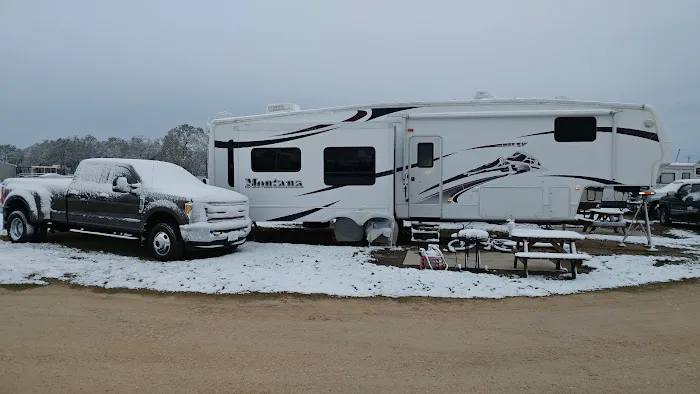 Outback RV Campground Picture 3