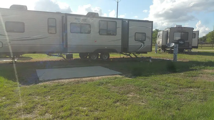 Outback RV Campground Picture 5