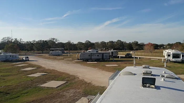 Outback RV Campground Picture 6