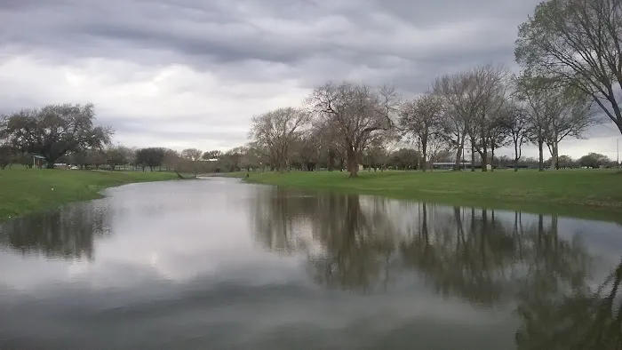 Shiner Boggy Creek RV Park Picture 2